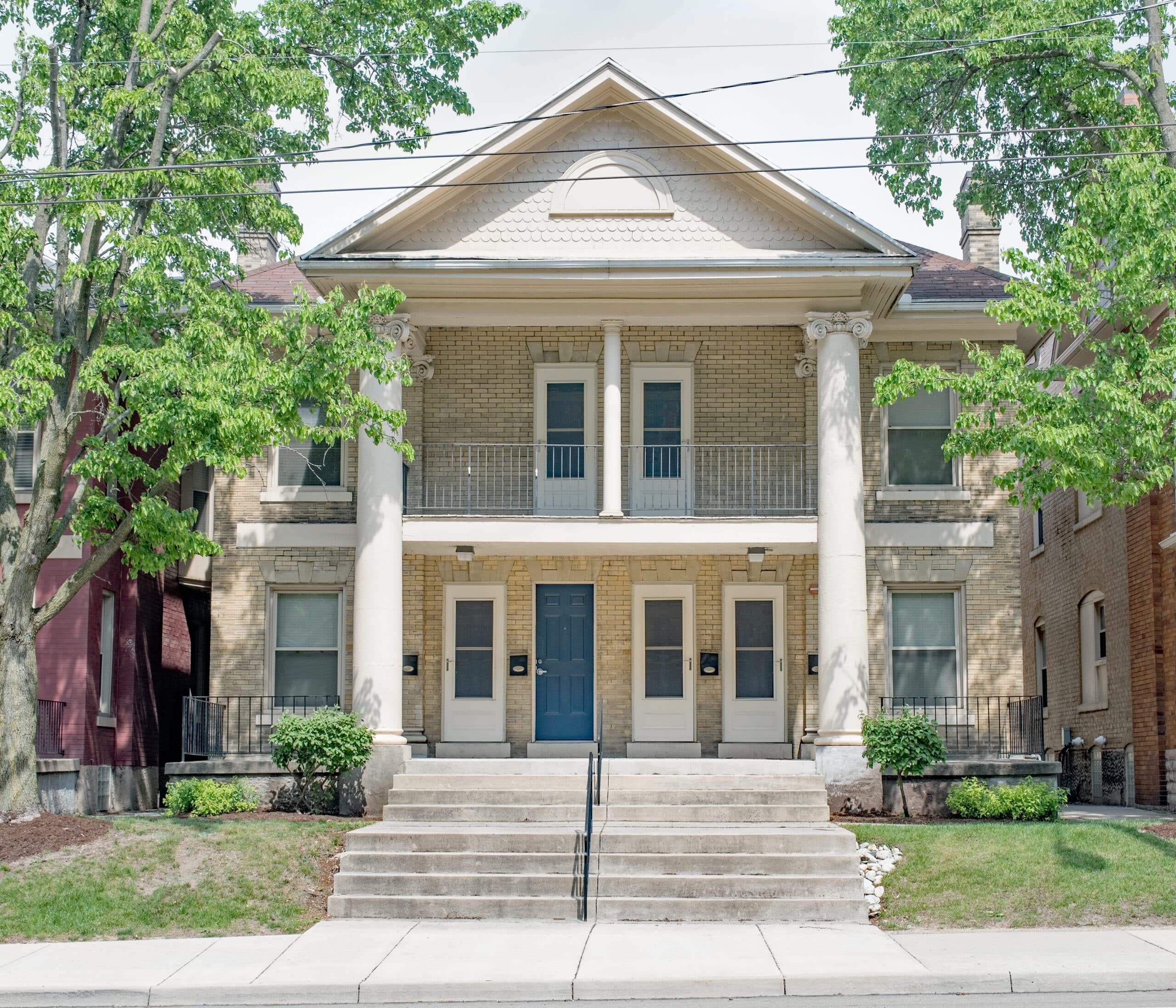 Multi-family asset controlled by Atlanta property management company